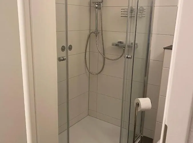 Work & Travel - Gratis Netflix - Seht Gute Verkehrsanbindung Bochum